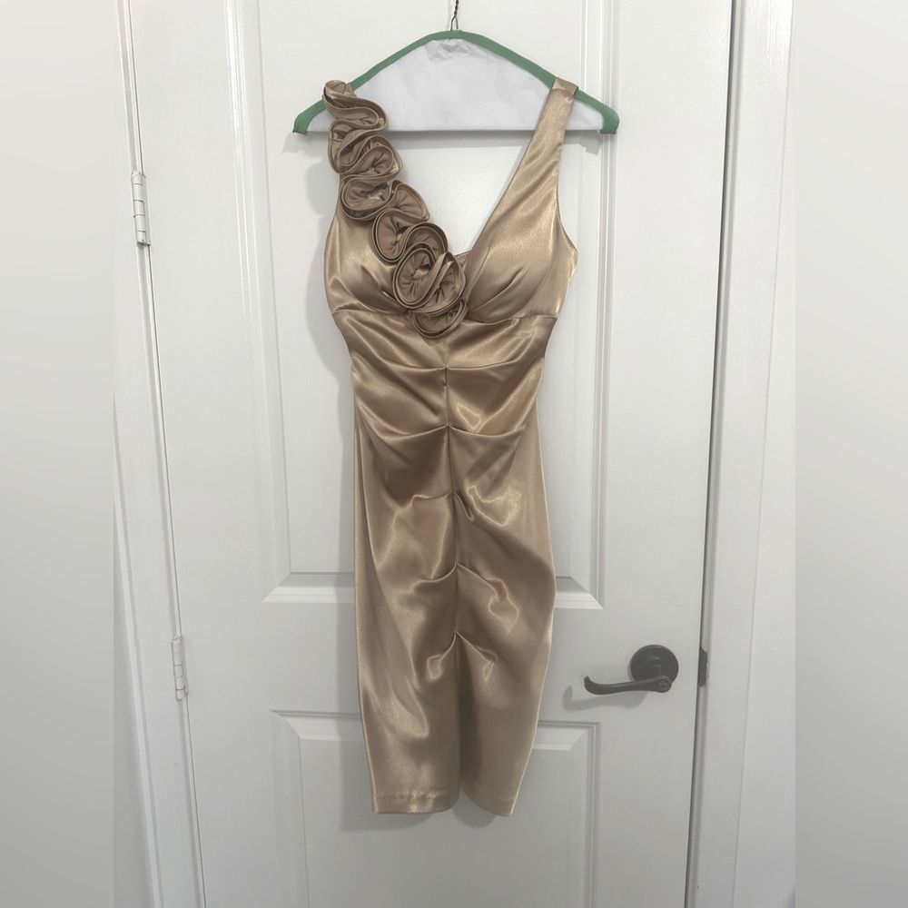 Gold cocktail dress size 4